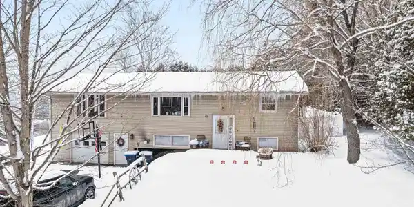 32 Granview Drive