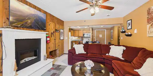 137 East Mountain Road