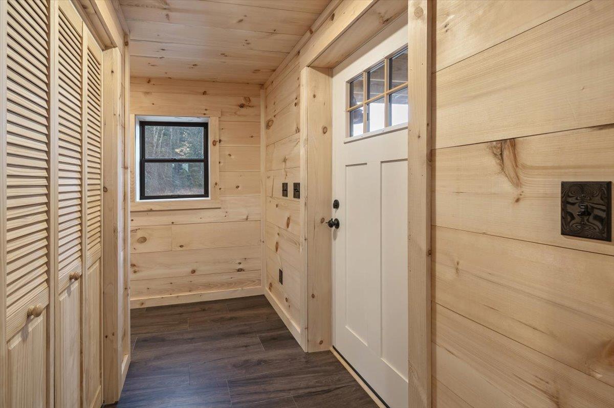 Image 4: First Floor Entryway Image 4: First Floor Entryway