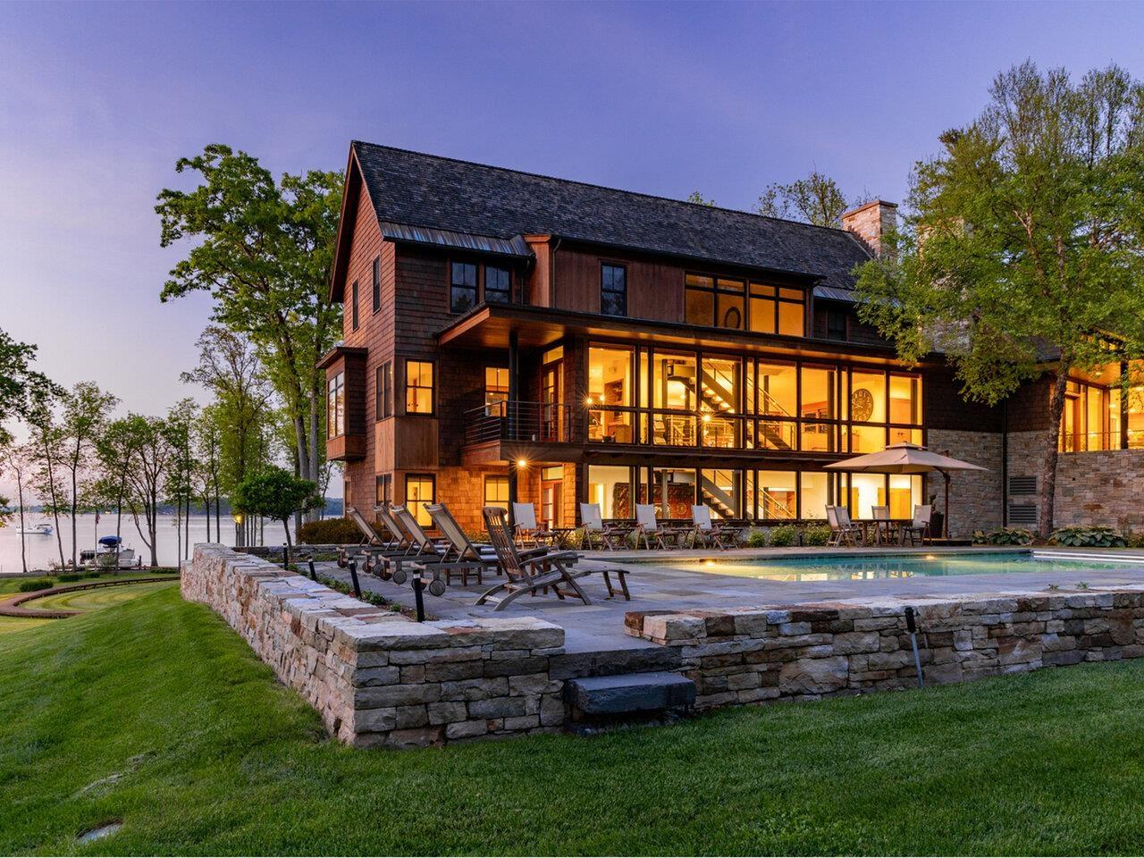 Image 2: Award-winning architecture