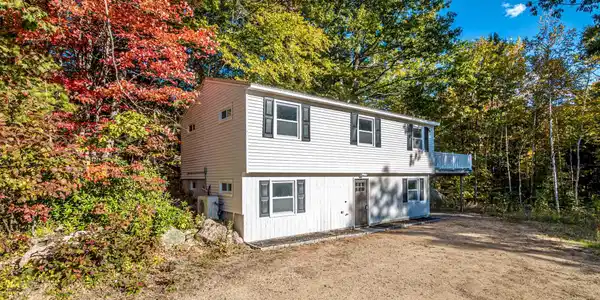 52 Hillside Avenue