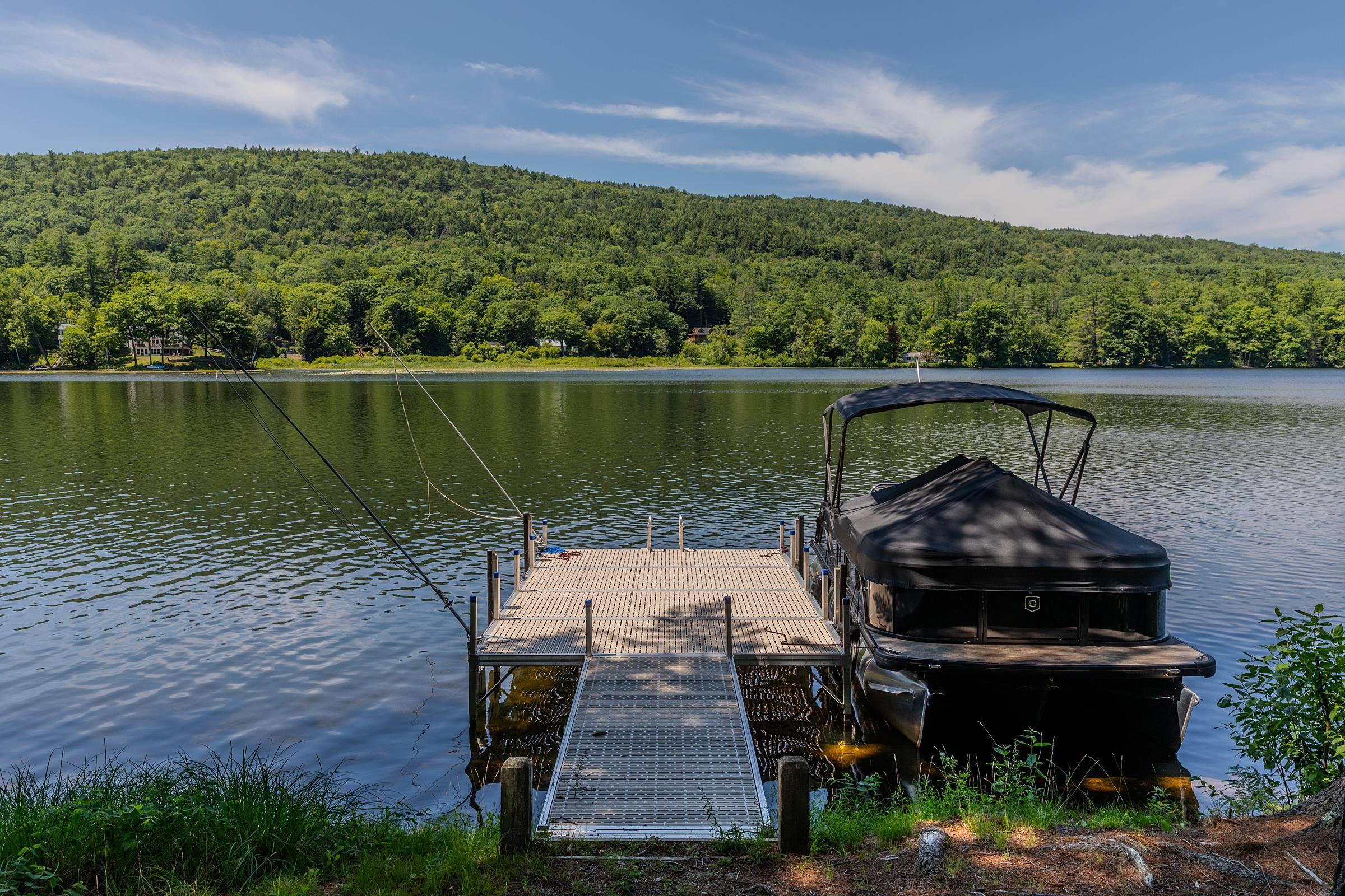 Image 3: Your own private dock