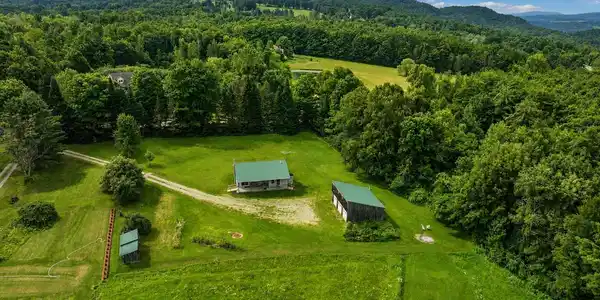 Image 2: 2-Acre Lot