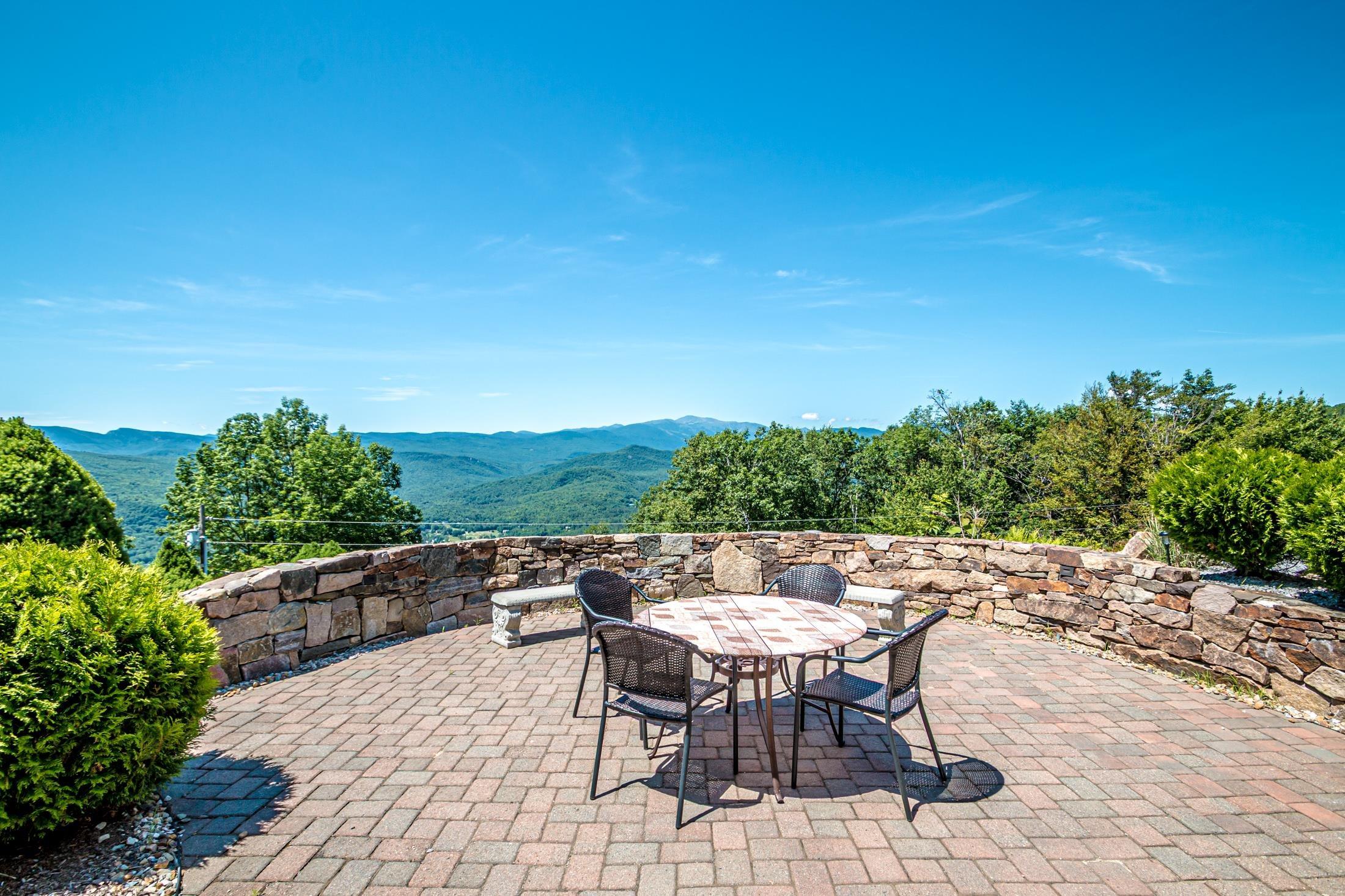 Image 3: Beautiful Stone Work