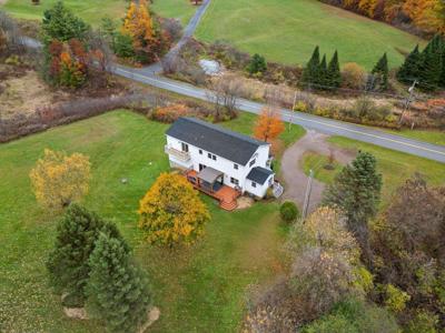 571 Middle Road