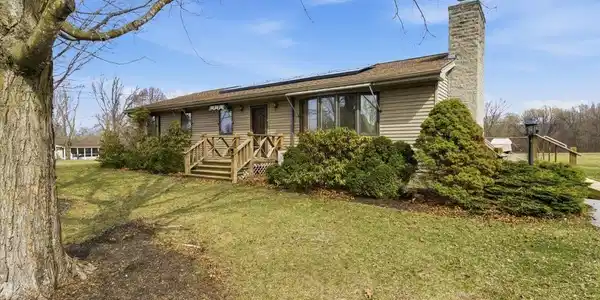 695 Dermody Road