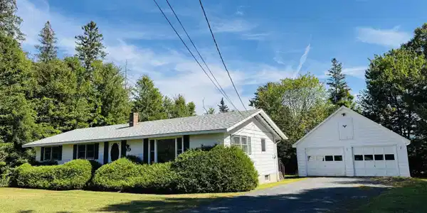 225 Lyndon Heights Drive