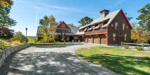 10 Tavern Lane