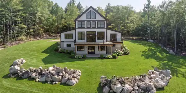 Image 2: Rear Landscape Rendering