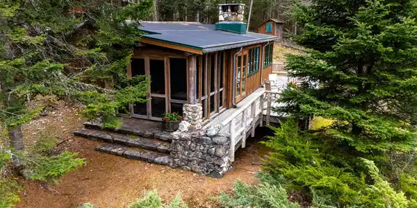 36 Mountain Road