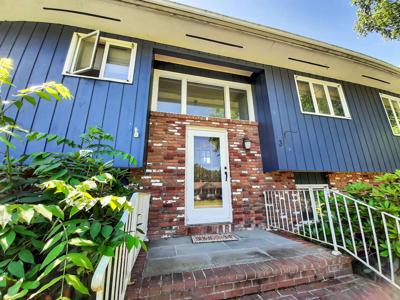 3 Columbian Avenue