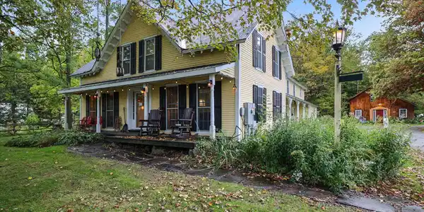 1460 Main Street