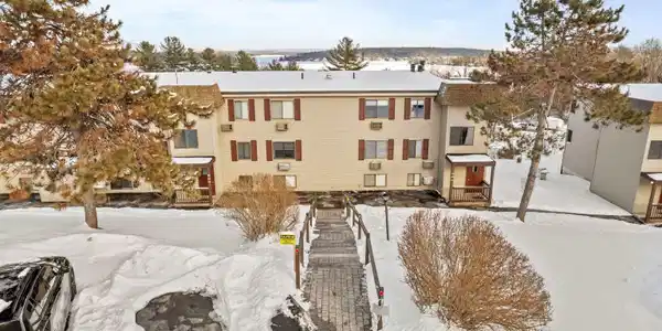 75 Treetop Circle