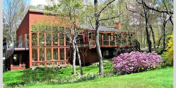 206 River Road