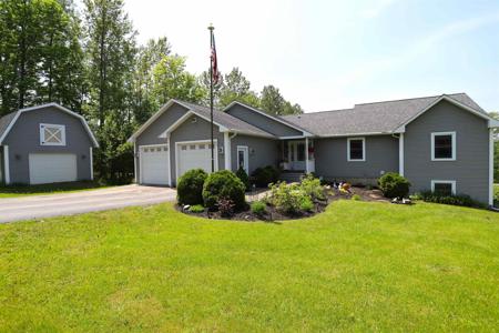 33 Crab Apple Lane
