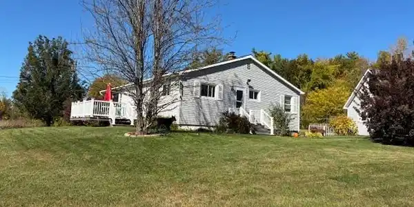 27 Broken Pines Drive