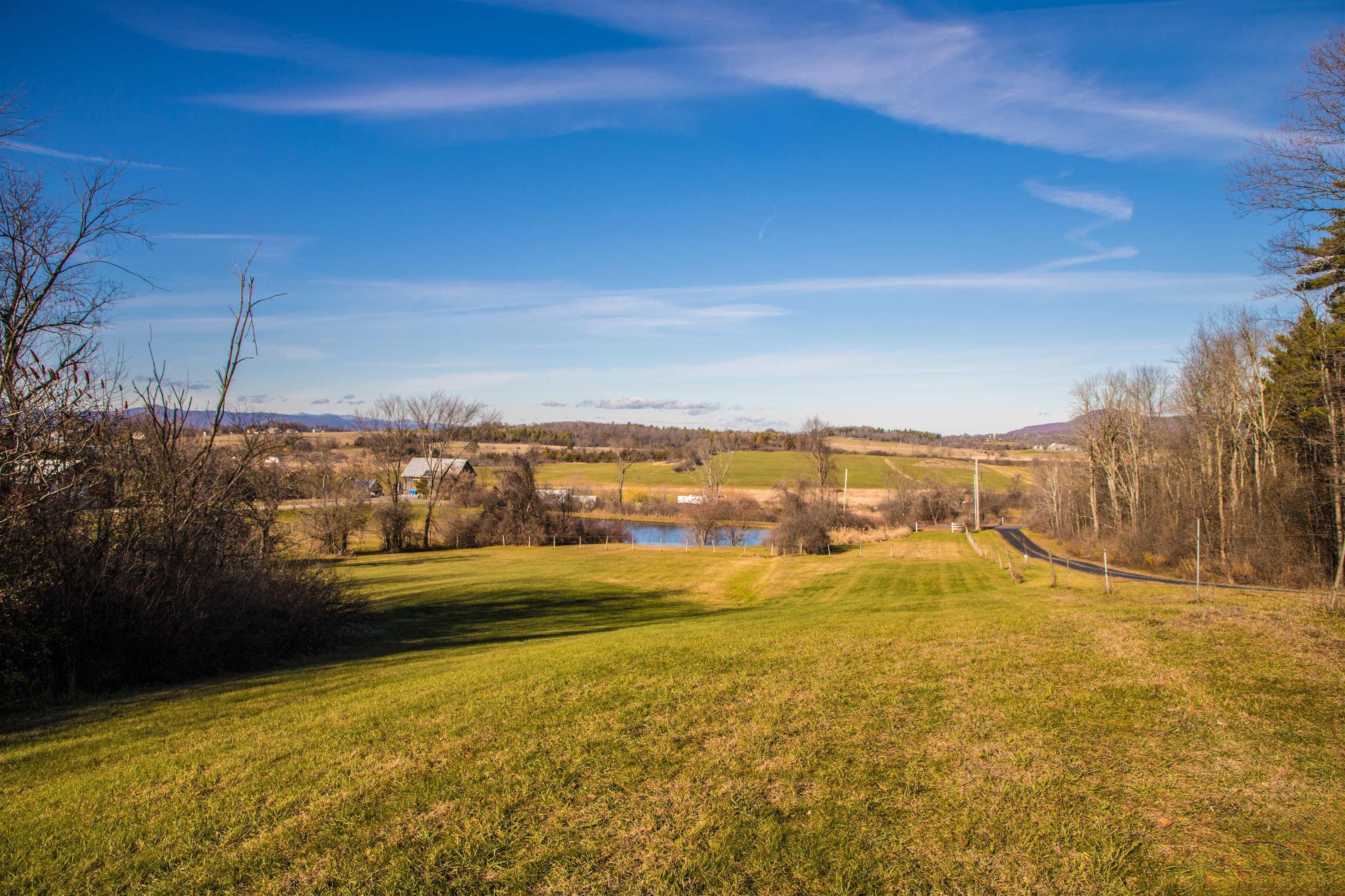 Image 4: GORGEOUS POND VIEW BUILDING SITE Image 4: GORGEOUS POND VIEW BUILDING SITE
