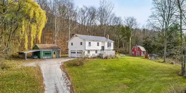 1513 Mountain Road