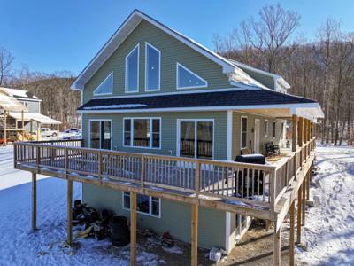 1185 Upper Plains Road