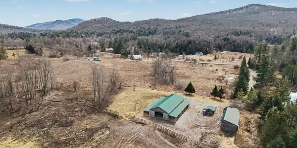 984 Pollander Road