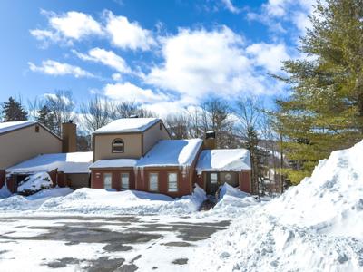 33D White Oaks Loop