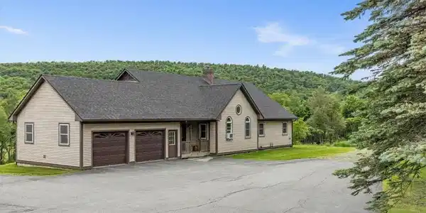 1900 VT RTE 15 Road