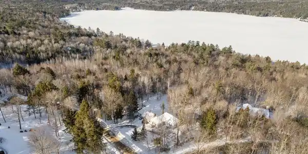 82 Quarry Road