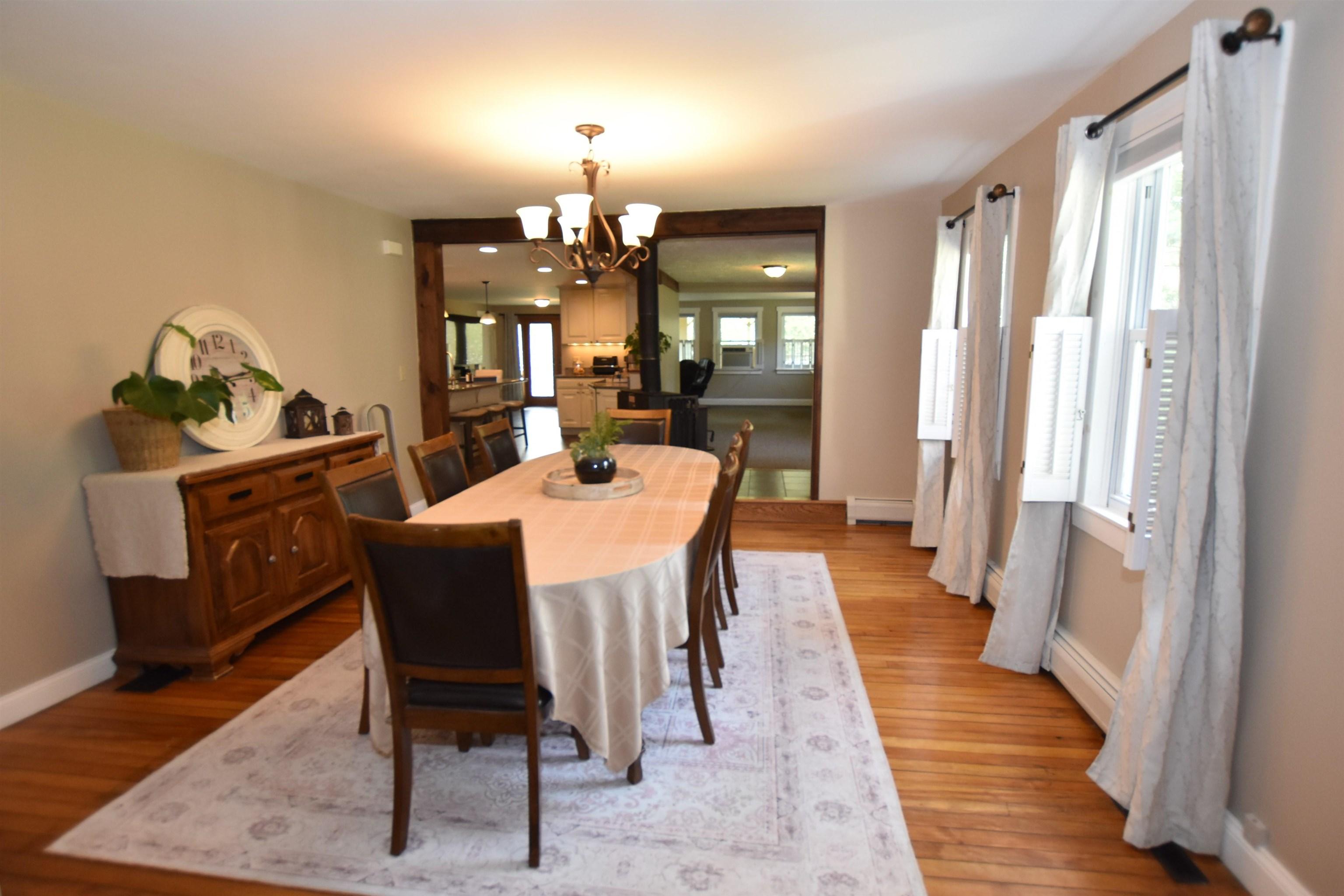 Image 4: main house 1st floor dining room Image 4: main house 1st floor dining room