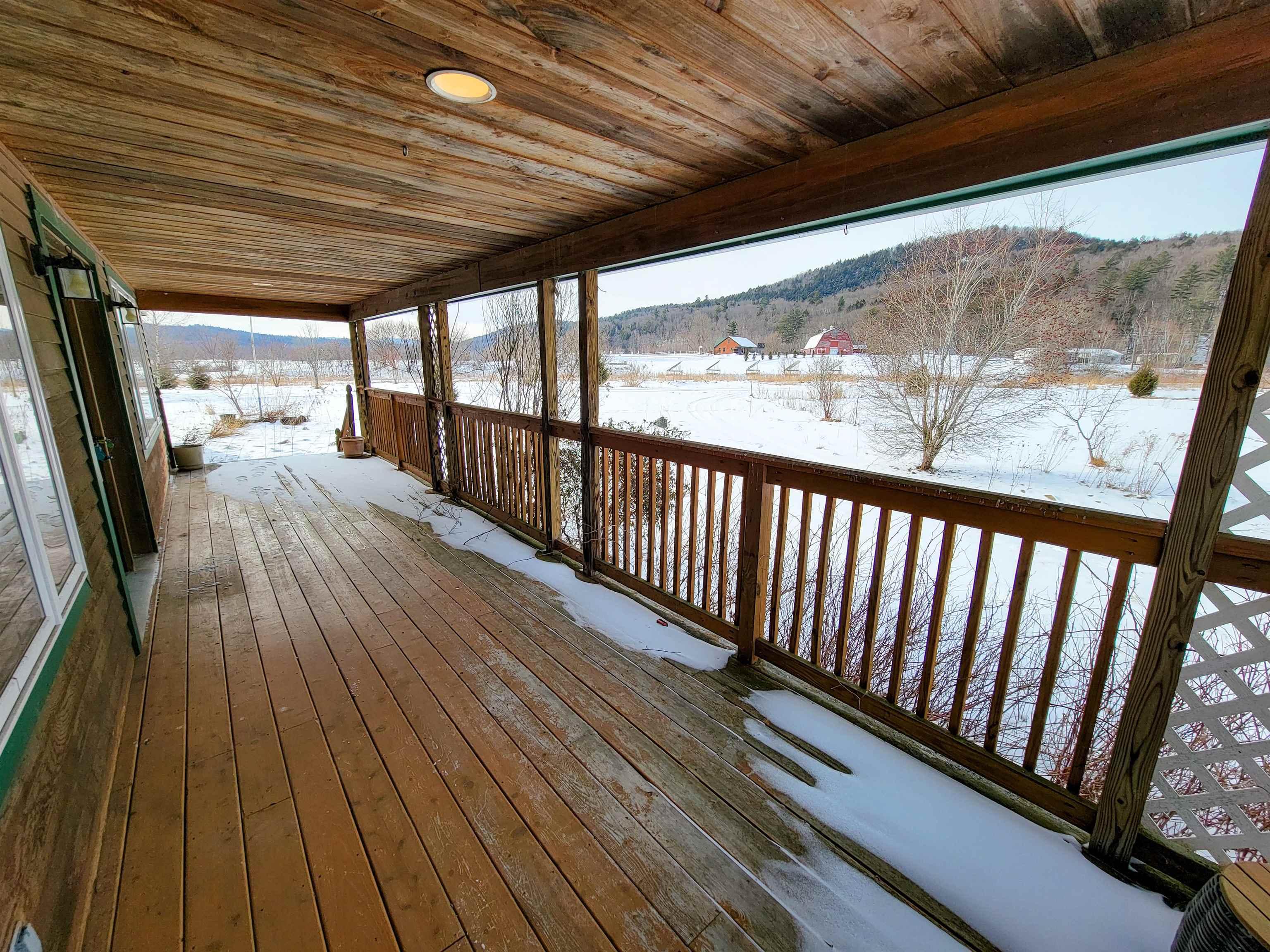 Image 3: Huge Front Porch Image 3: Huge Front Porch