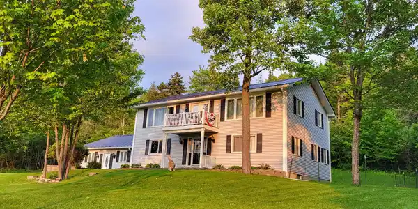 4 Pierre Road