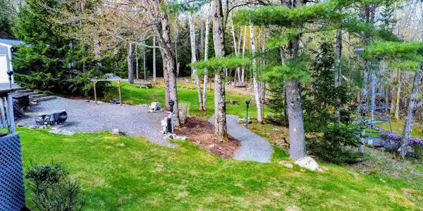 Image 4: Level patio space