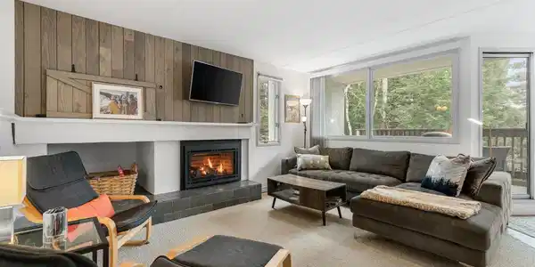 102 Upper Phase Road
