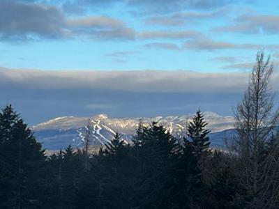 4942 Elmore Mountain Road