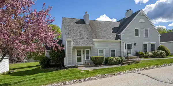 27 B Apple Tree Drive