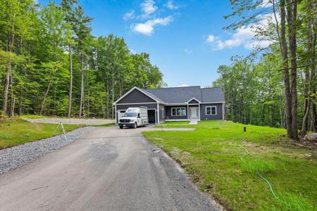 7 Spring Hill Road