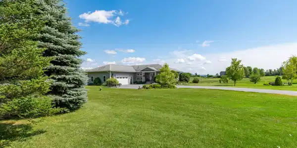 25 Mansfield View Drive