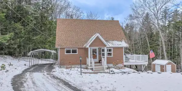 37 Howlett Road