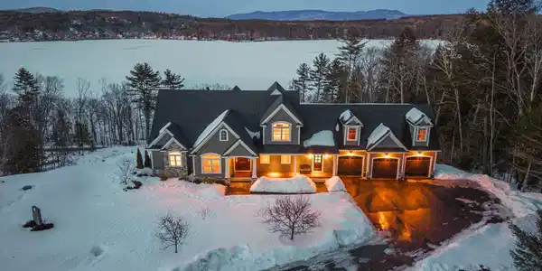 18 Bay Ridge Drive