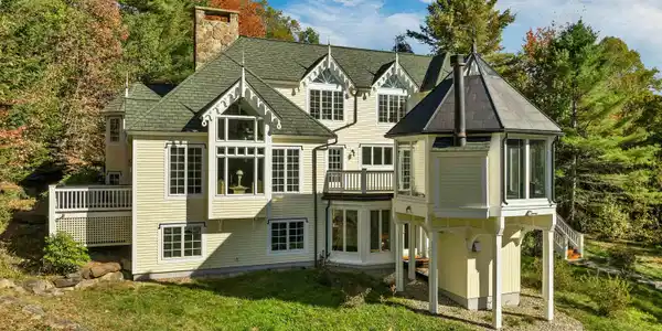 27 Jasinski Road
