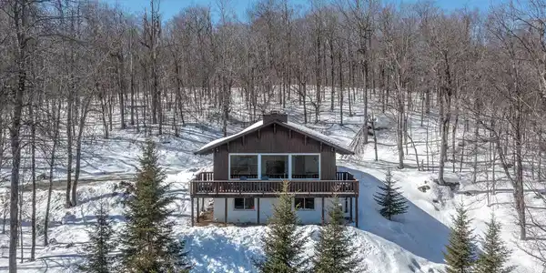 30 Upper Woods and Water Road