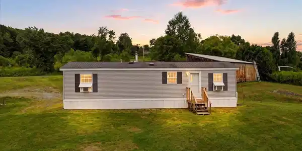 1566 Monroe Road