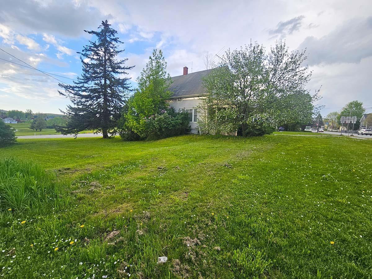 Image 2: Side of Home Image 2: Side of Home