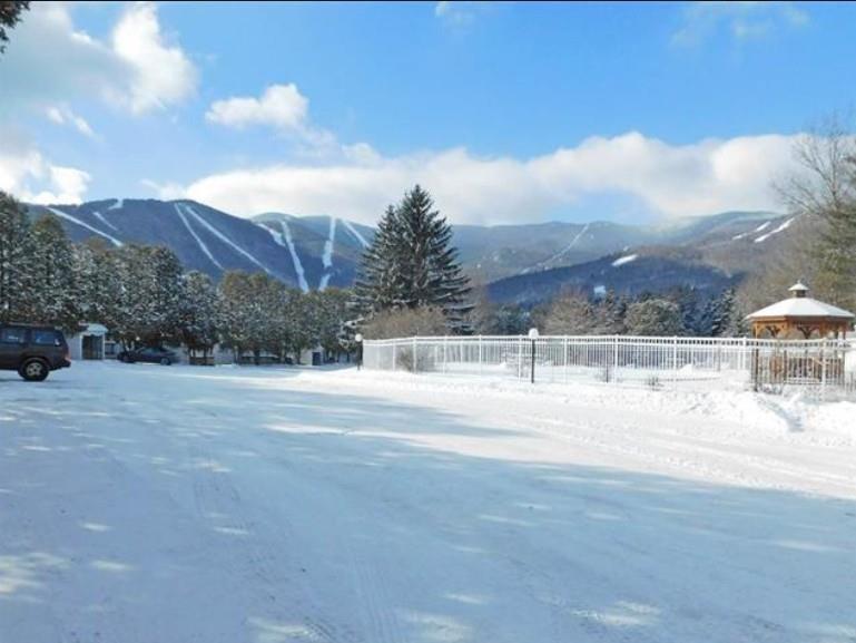 Image 1: View to Sugarbush from parking area Image 1: View to Sugarbush from parking area