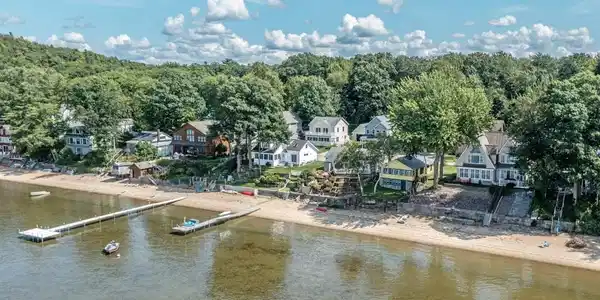 Image 4: Potential year-round living
