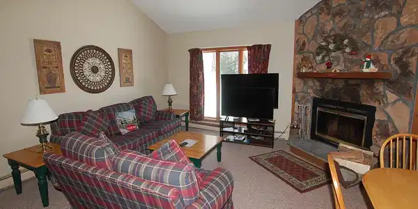 18 Ober Tal Drive