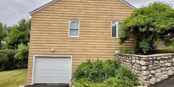 305 Burgess Street