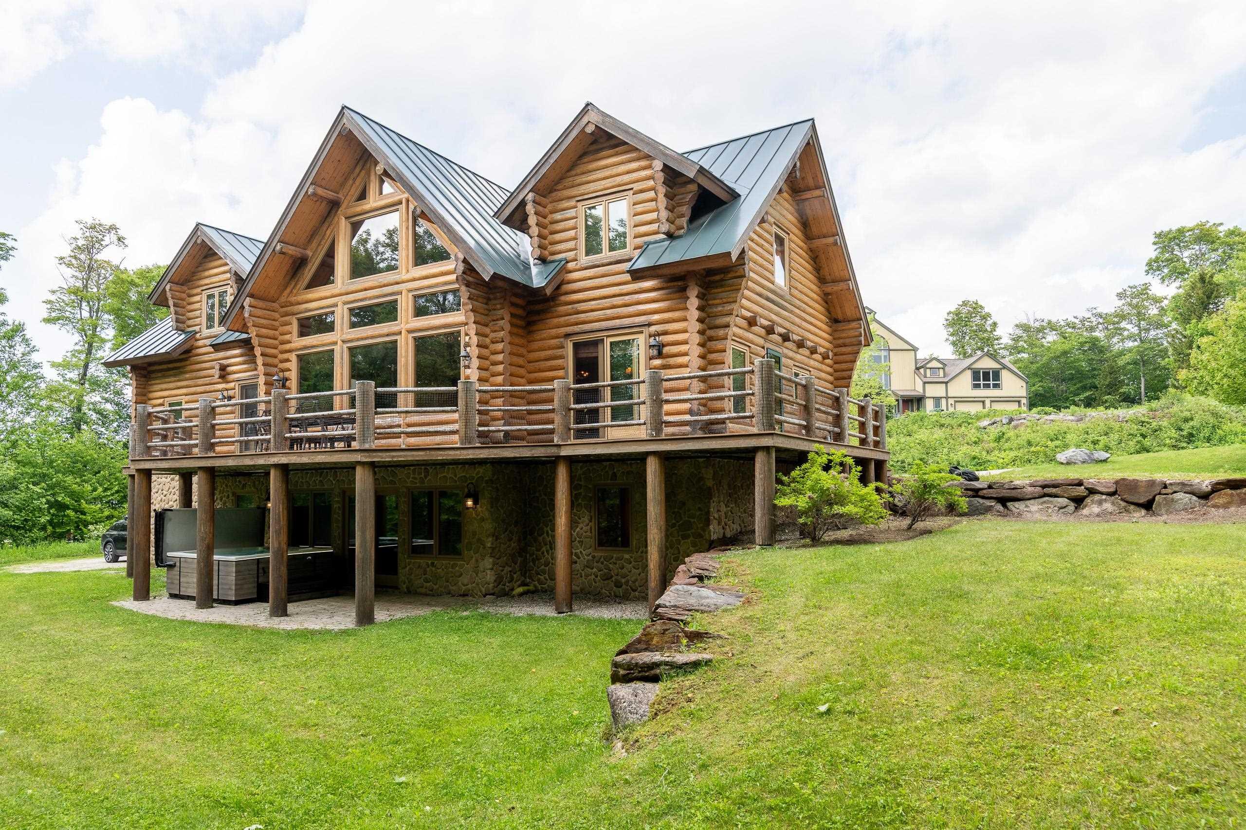 Image 0: 37 High Mountain Road Image 0: 37 High Mountain Road