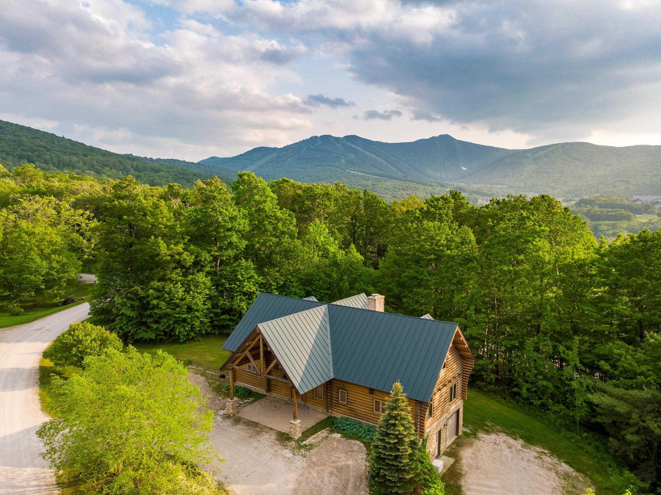 Image 2: Private community minutes to Killington Image 2: Private community minutes to Killington