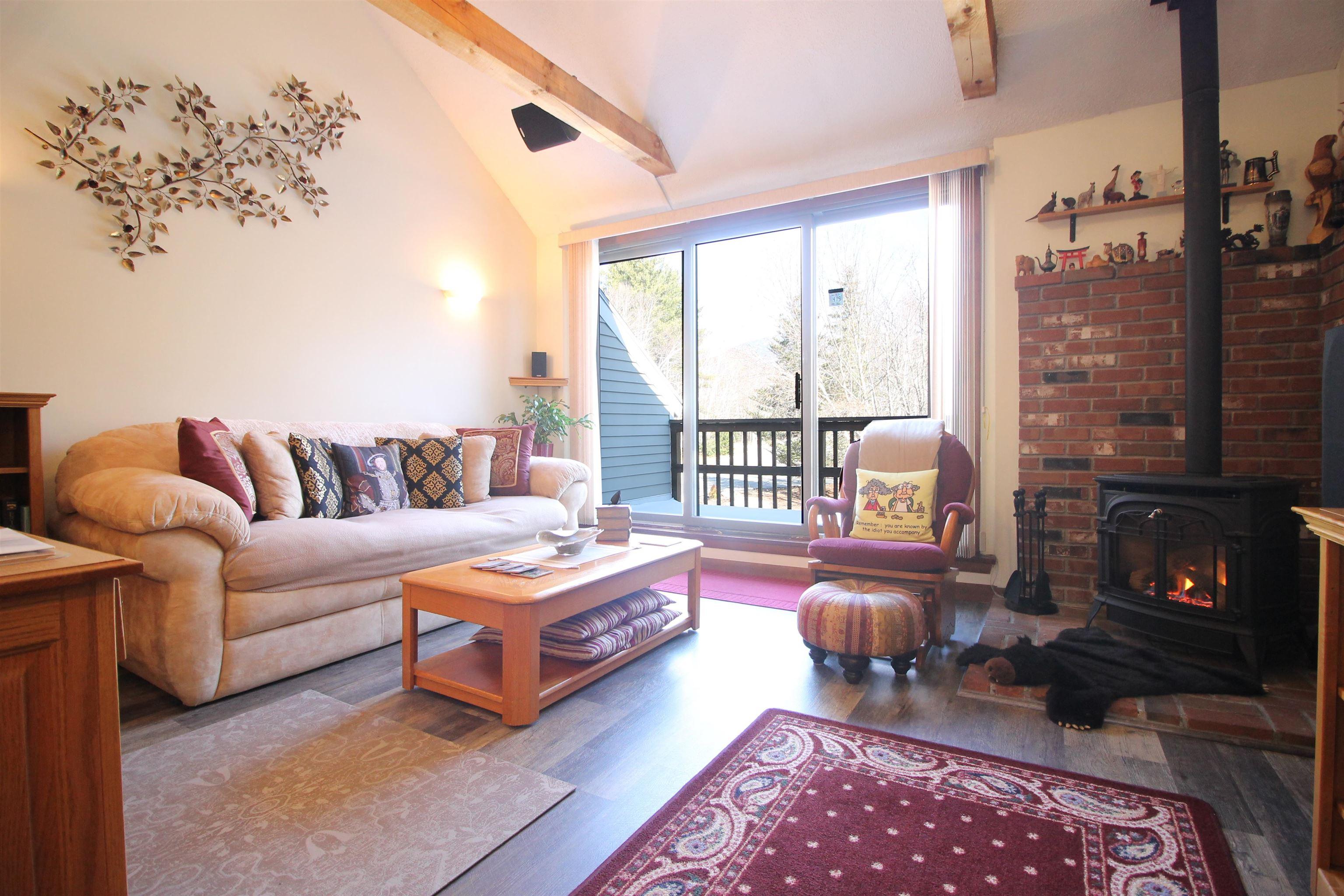Image 3: Comfortable living area Image 3: Comfortable living area