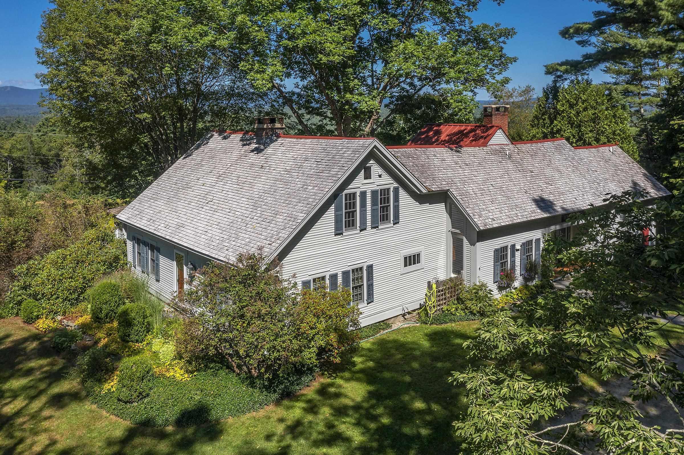 Image 4: Welcome to "Fairmount"- A Beautiful Historic Home on 42 Acre